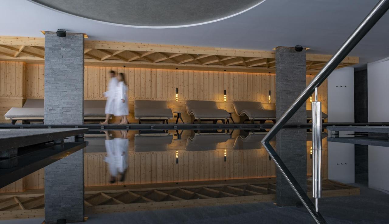 Ciampedie Luxury Alpine Spa Hotel Vigo di Fassa Ngoại thất bức ảnh