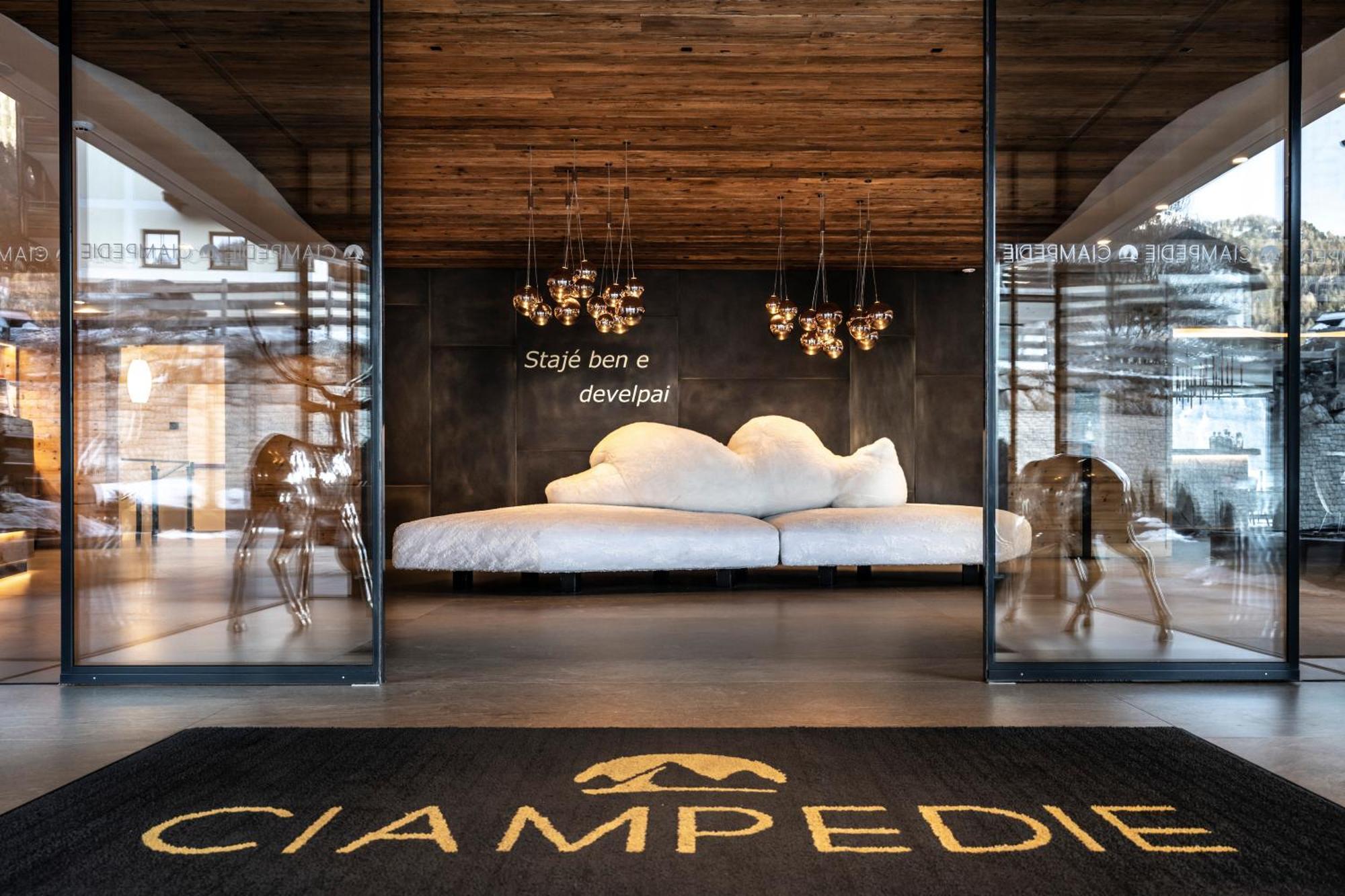 Ciampedie Luxury Alpine Spa Hotel Vigo di Fassa Ngoại thất bức ảnh