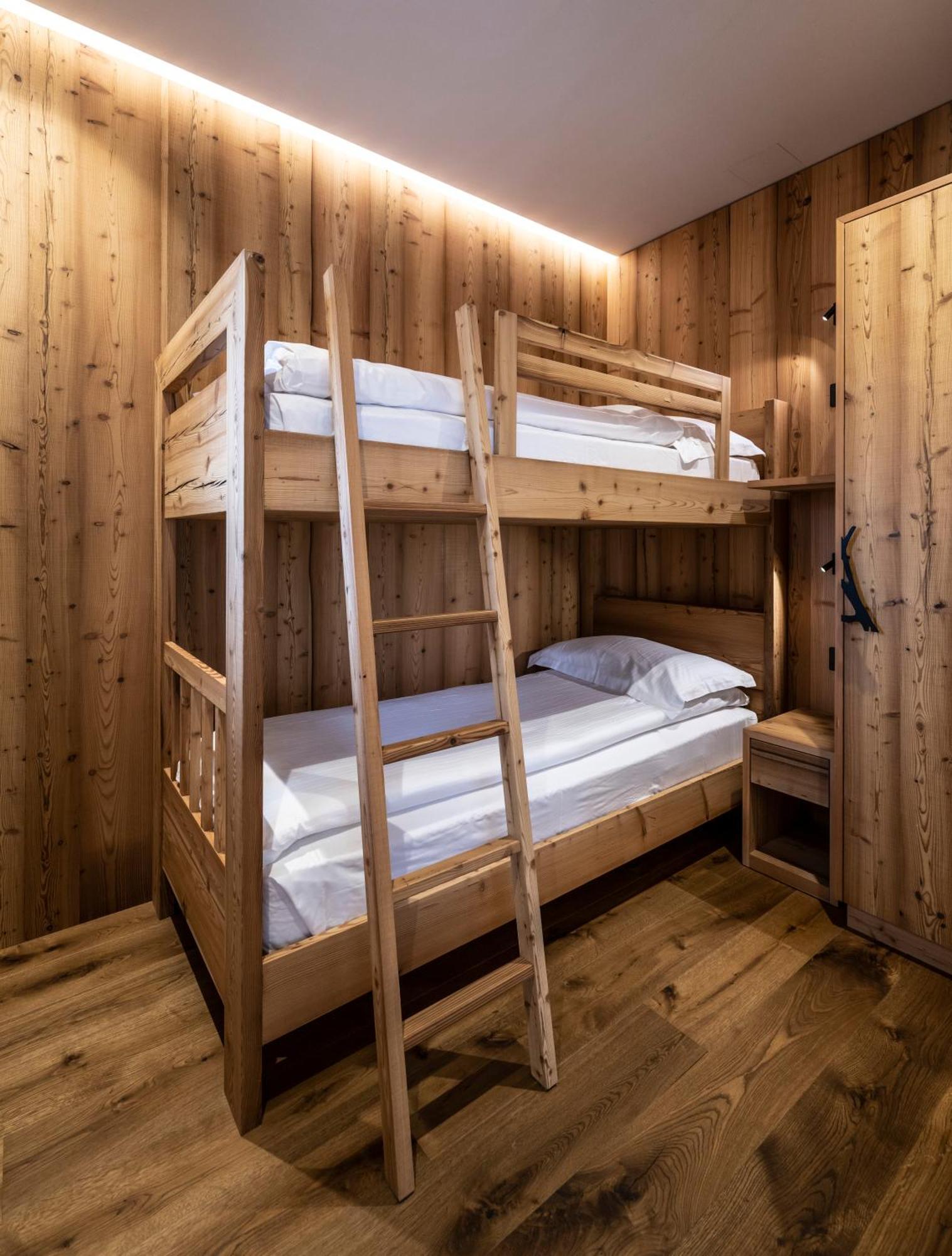 Ciampedie Luxury Alpine Spa Hotel Vigo di Fassa Ngoại thất bức ảnh